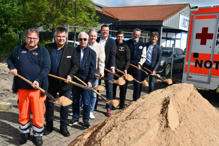 Spatenstich für neue Rettungswache in Höchst